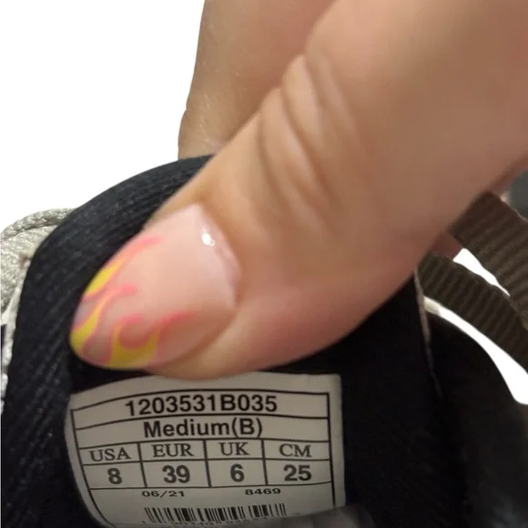 Brooks Women’s Adrenaline GTS 22 Running Shoes 120351B035 Grey Size 8 - Picture 8 of 8